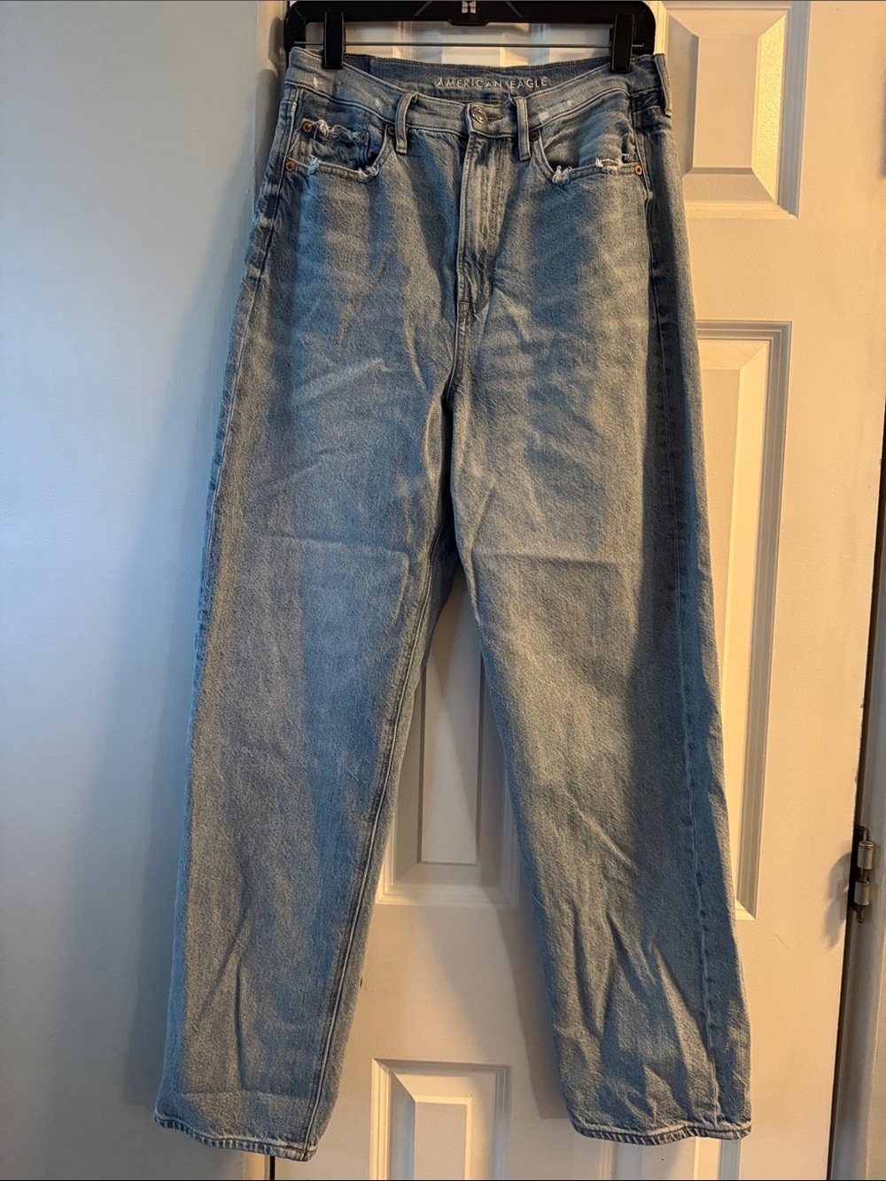 American Eagle Outfitters Light Blue Women’s Baggy Jeans